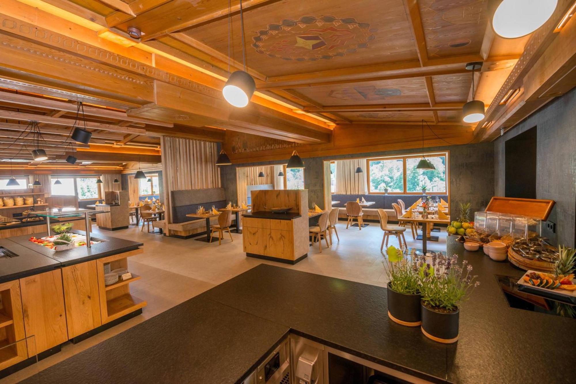 Hotel Oberwirt - Nahe An Saalbach Und Zell Am See, Viehhofen Sommercard Екстер'єр фото