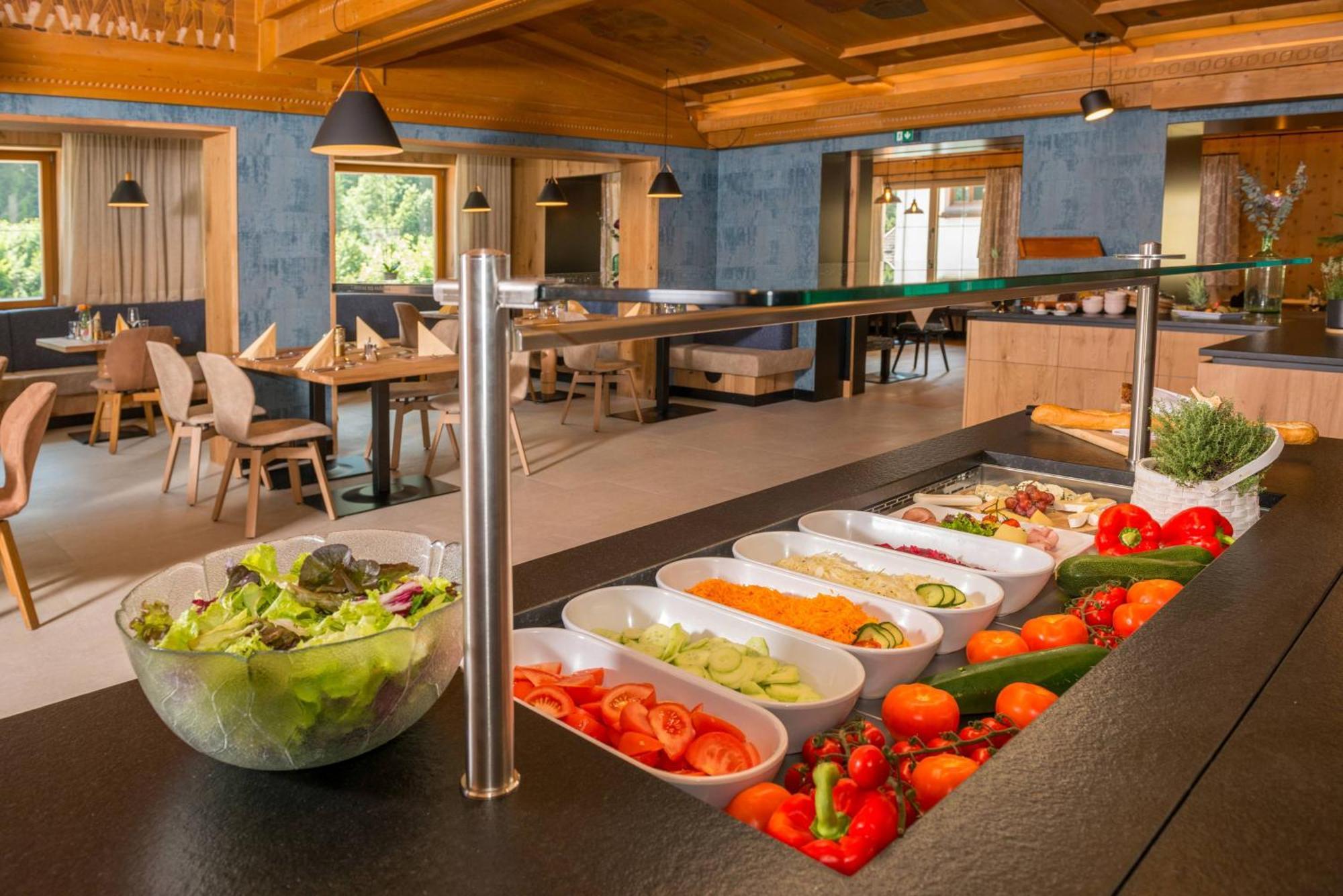 Hotel Oberwirt - Nahe An Saalbach Und Zell Am See, Viehhofen Sommercard Екстер'єр фото
